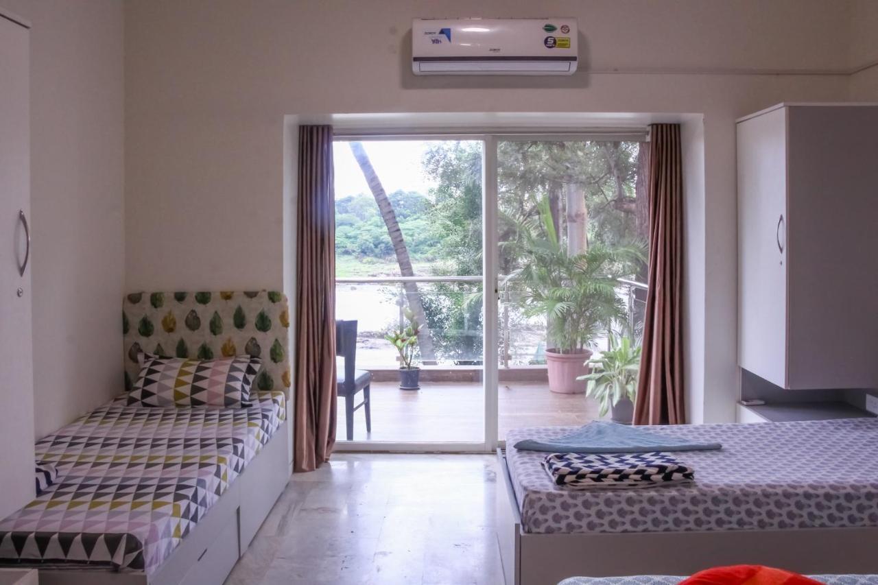 Urban Nomads Pune Riverside Colive Cowork Hostel Buitenkant foto