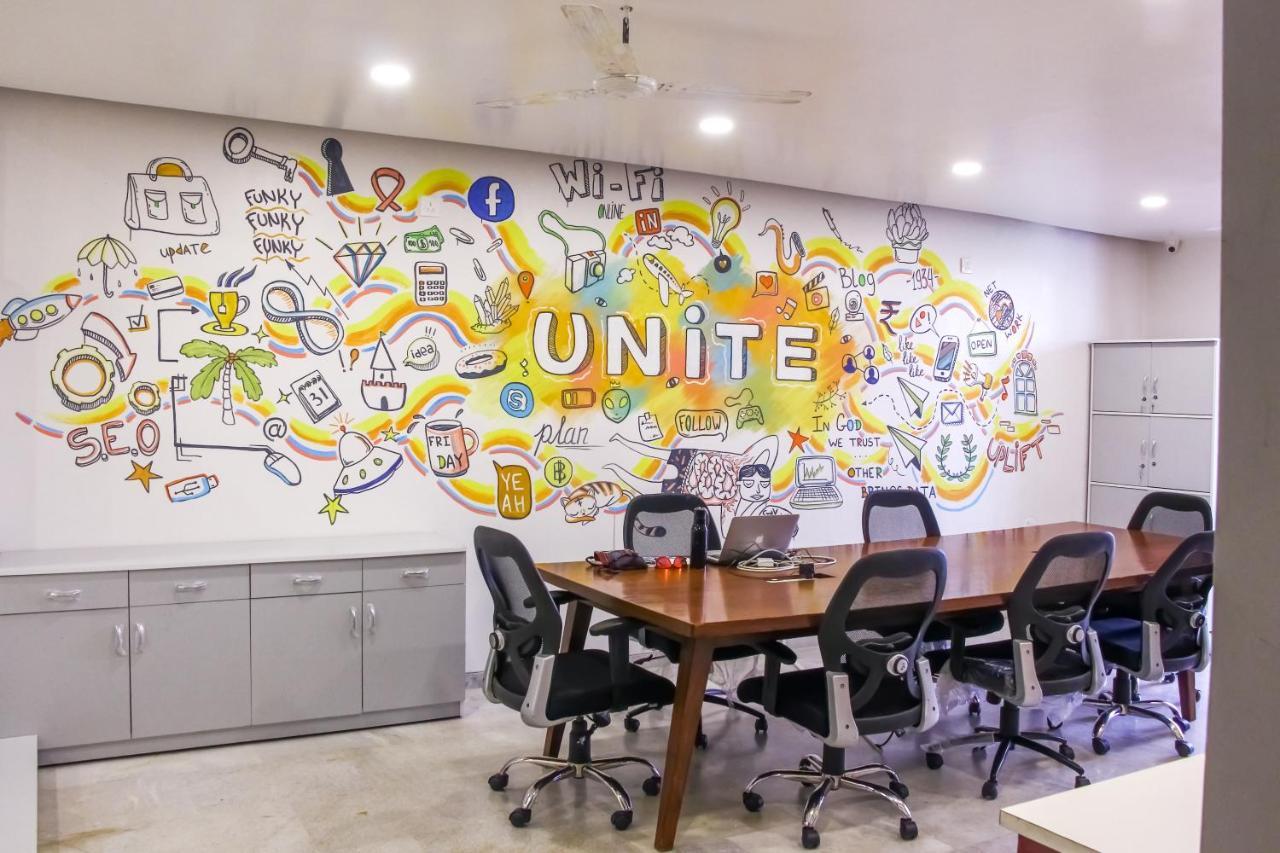 Urban Nomads Pune Riverside Colive Cowork Hostel Buitenkant foto