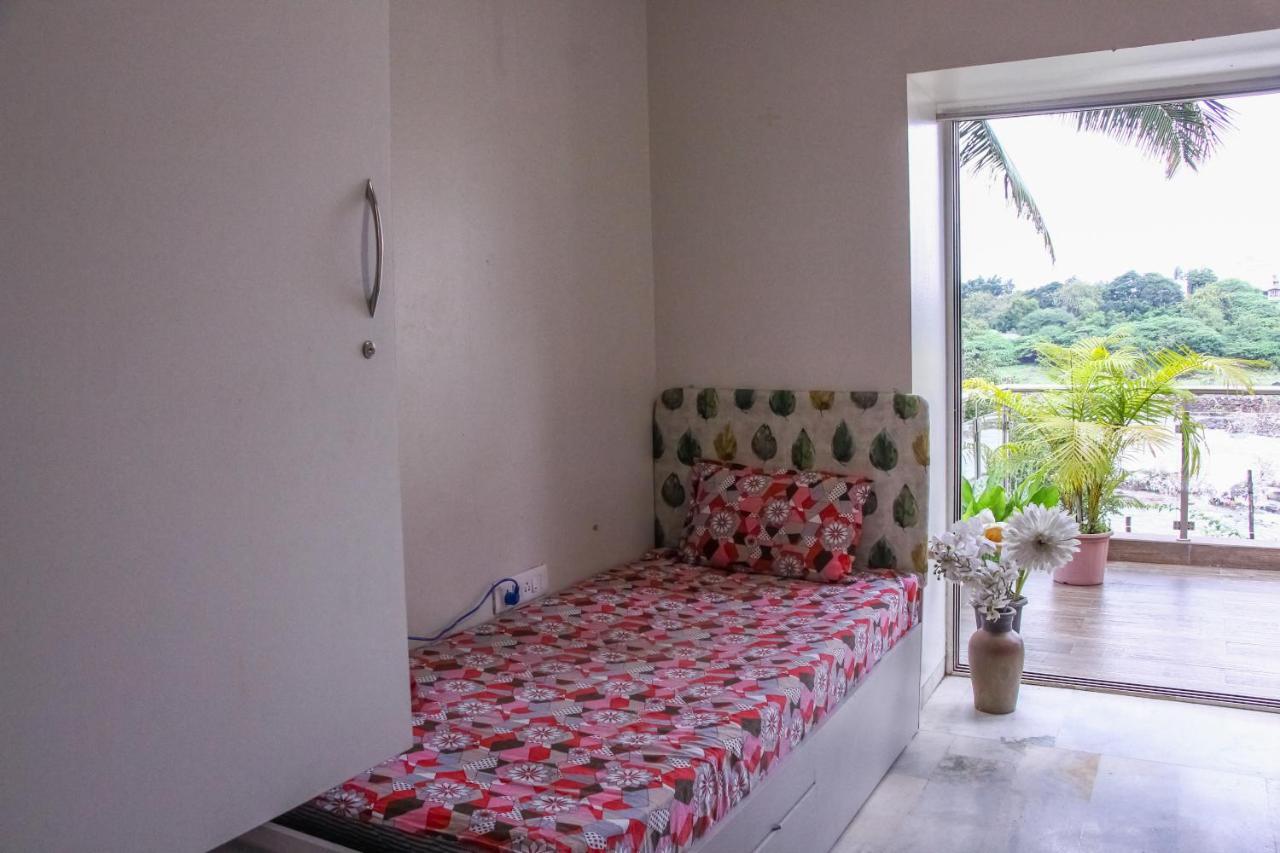 Urban Nomads Pune Riverside Colive Cowork Hostel Buitenkant foto