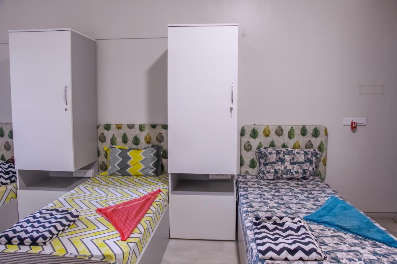 Urban Nomads Pune Riverside Colive Cowork Hostel Buitenkant foto